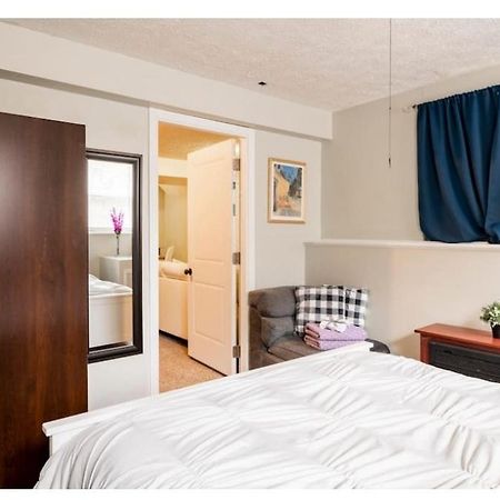 Hidden Gem Near Downtown Frederick And Shopping Apartamento Exterior foto